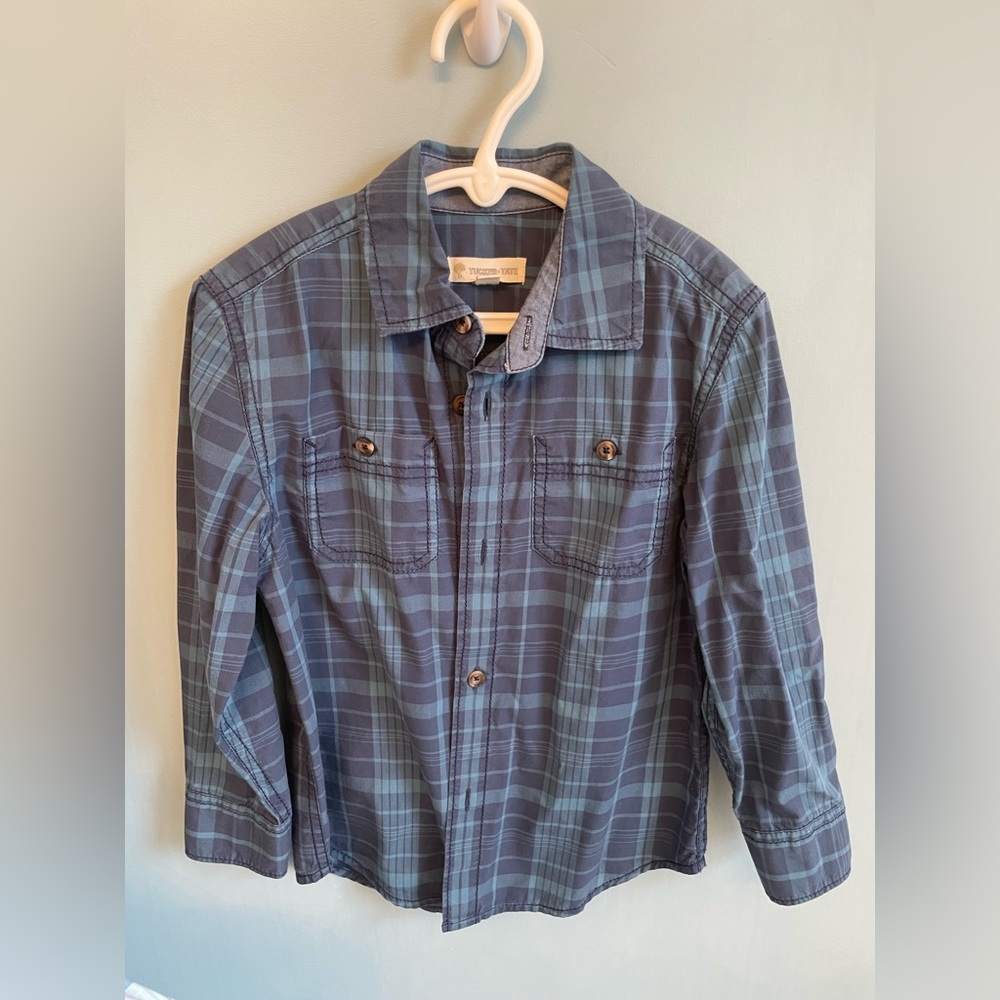 Tucker + Tate Boys Plaid Cotton Button Down Shirt. Size  4.